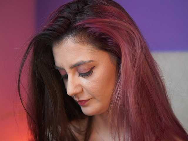 SabrinaHope's BongaCams show and profile