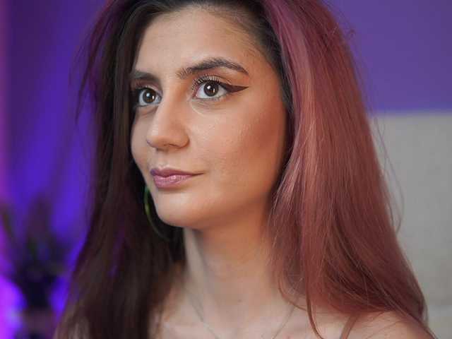 SabrinaHope's BongaCams show and profile