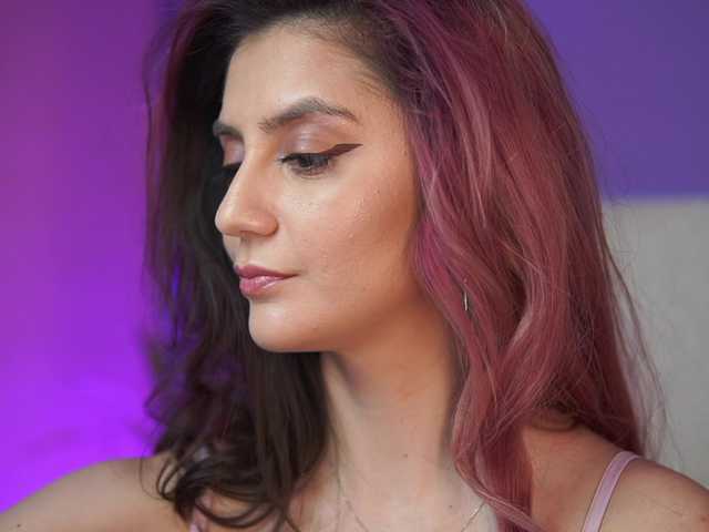 SabrinaHope's BongaCams show and profile