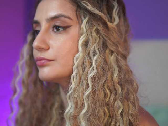 SabrinaHope's BongaCams show and profile