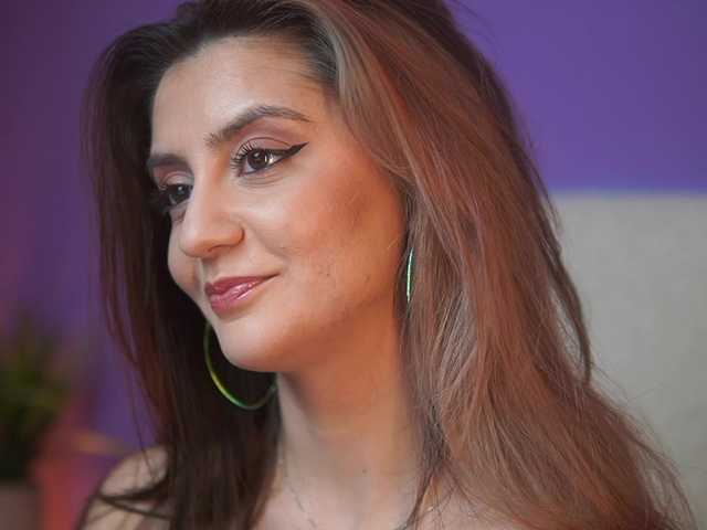 SabrinaHope's BongaCams show and profile