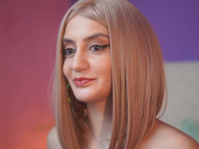 SabrinaHope's BongaCams show and profile