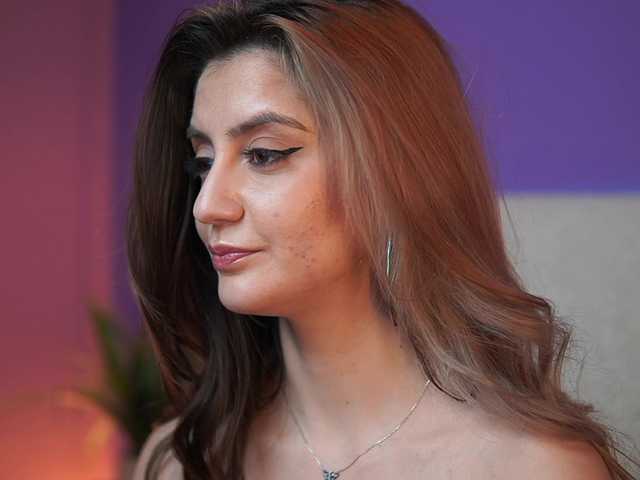 SabrinaHope's BongaCams show and profile