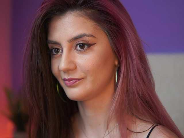 SabrinaHope's BongaCams show and profile