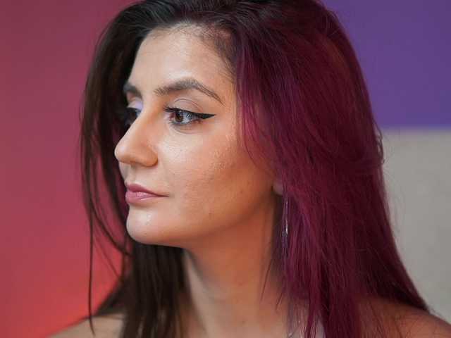 SabrinaHope's BongaCams show and profile