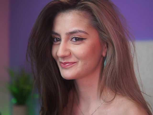 SabrinaHope's BongaCams show and profile