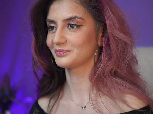 SabrinaHope's BongaCams show and profile