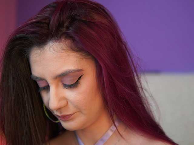 SabrinaHope's BongaCams show and profile