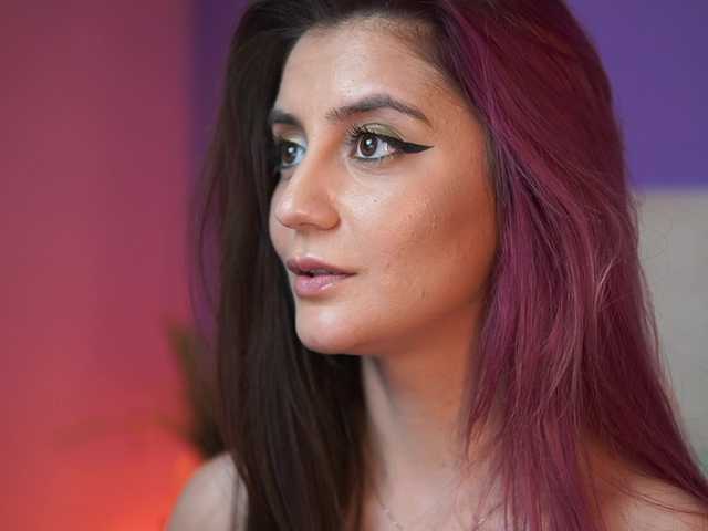 SabrinaHope's BongaCams show and profile