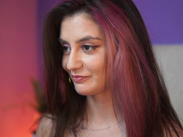 SabrinaHope's BongaCams show and profile