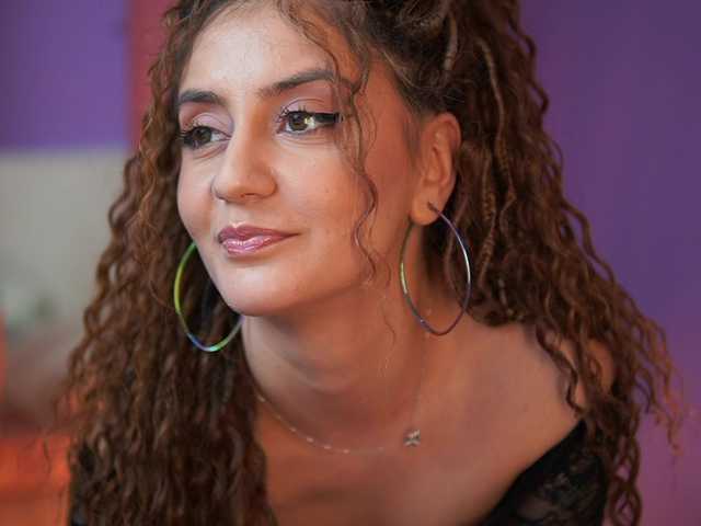 SabrinaHope's BongaCams show and profile