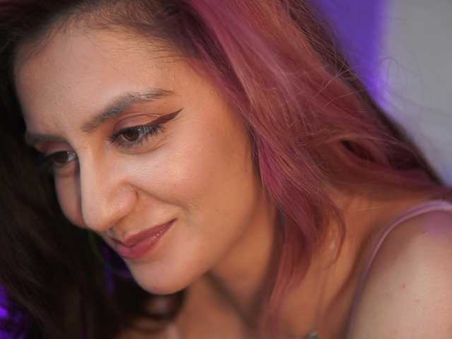 SabrinaHope's BongaCams show and profile