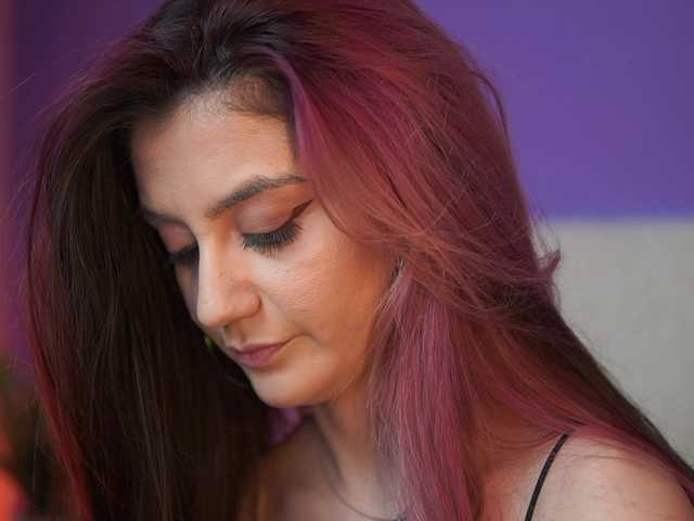 SabrinaHope's BongaCams show and profile