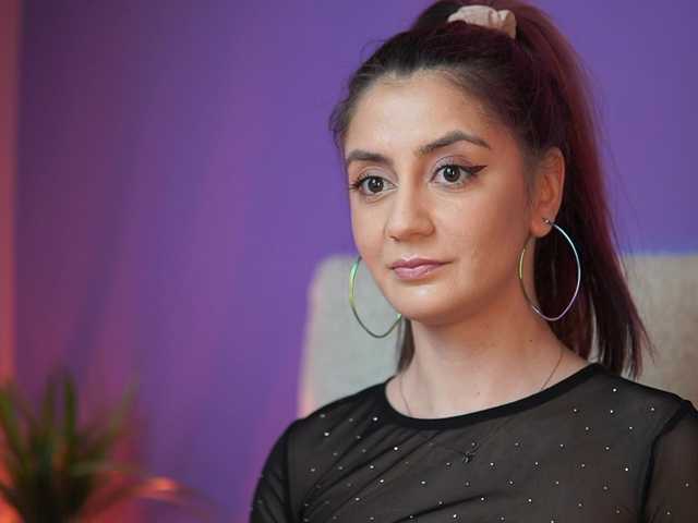 SabrinaHope's BongaCams show and profile