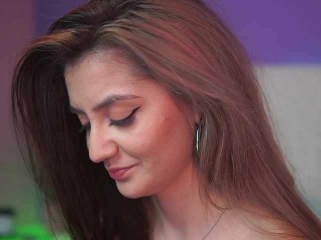 SabrinaHope's BongaCams show and profile