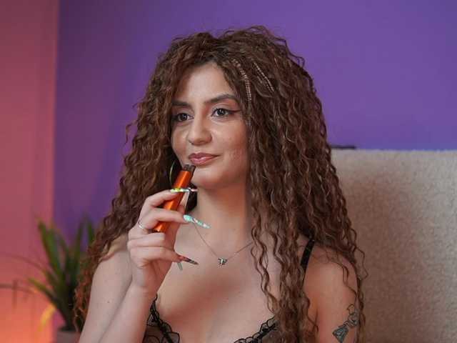 SabrinaHope's BongaCams show and profile