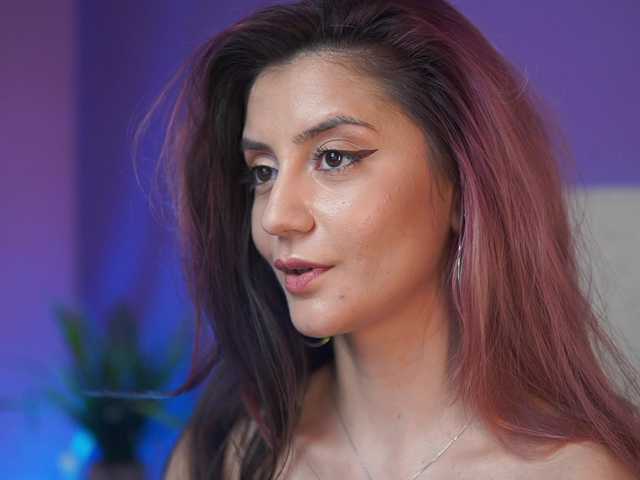 SabrinaHope's BongaCams show and profile