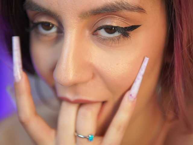 SabrinaHope's BongaCams show and profile