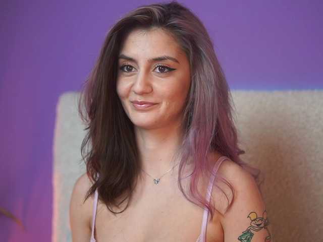 SabrinaHope's BongaCams show and profile