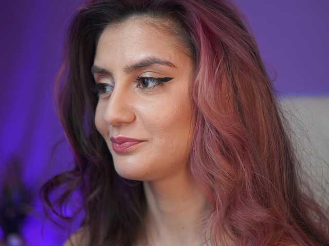 SabrinaHope's BongaCams show and profile