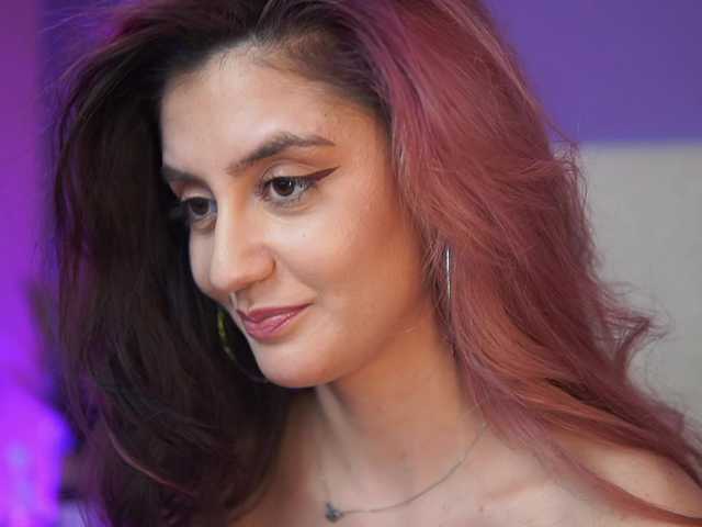 SabrinaHope's BongaCams show and profile