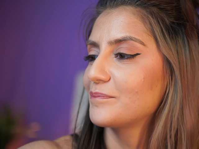 SabrinaHope's BongaCams show and profile