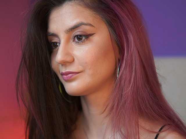 SabrinaHope's BongaCams show and profile