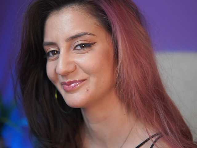 SabrinaHope's BongaCams show and profile