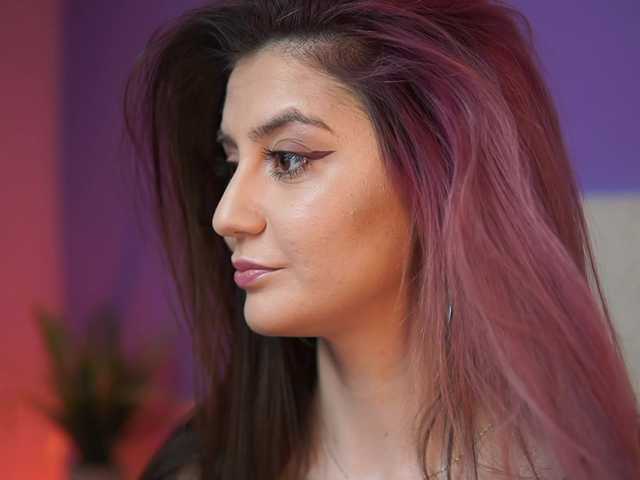 SabrinaHope's BongaCams show and profile