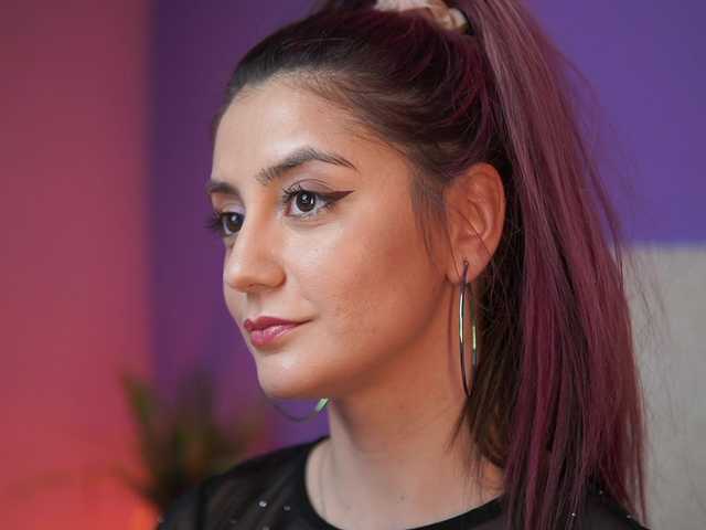 SabrinaHope's BongaCams show and profile