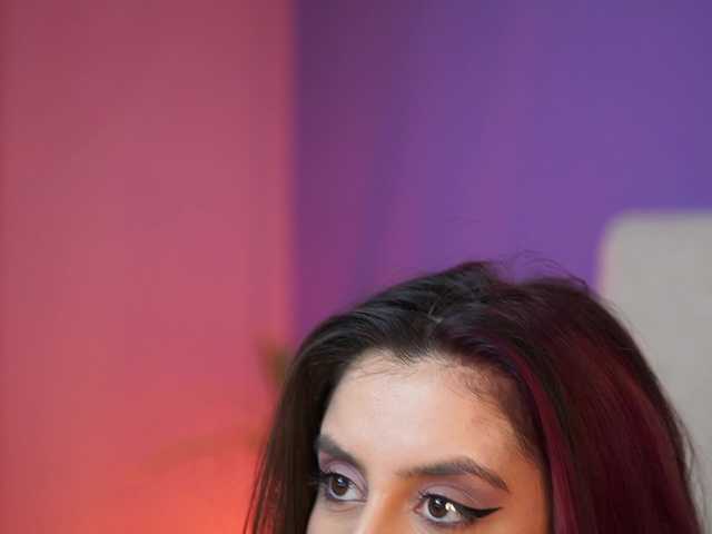 SabrinaHope's BongaCams show and profile