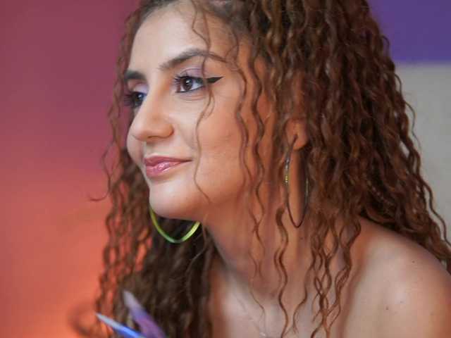 SabrinaHope's BongaCams show and profile