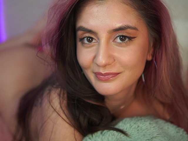 SabrinaHope's BongaCams show and profile