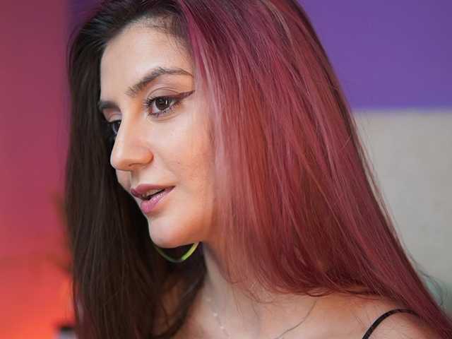 SabrinaHope's BongaCams show and profile