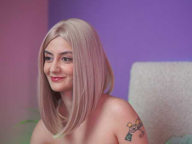 SabrinaHope's BongaCams show and profile