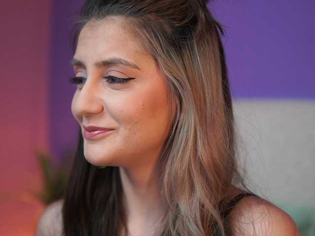 SabrinaHope's BongaCams show and profile