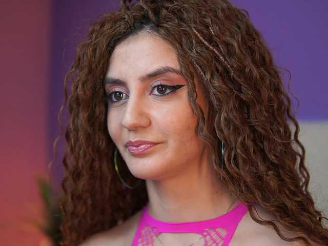 SabrinaHope's BongaCams show and profile