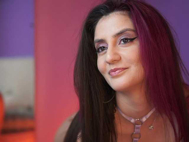 SabrinaHope's BongaCams show and profile