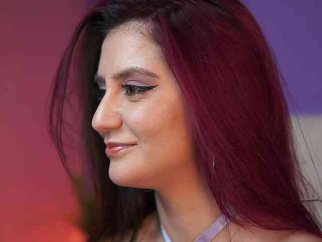 SabrinaHope Live Webcam on BongaCams