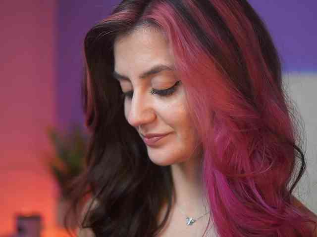 SabrinaHope Live Webcam on BongaCams