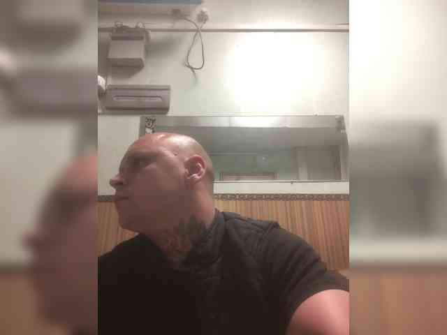 KAITSMAN Live Webcam on BongaCams