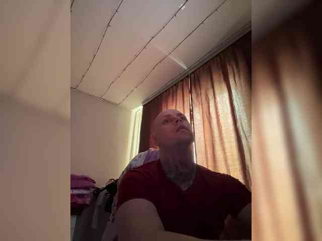 KAITSMAN Live Webcam on BongaCams