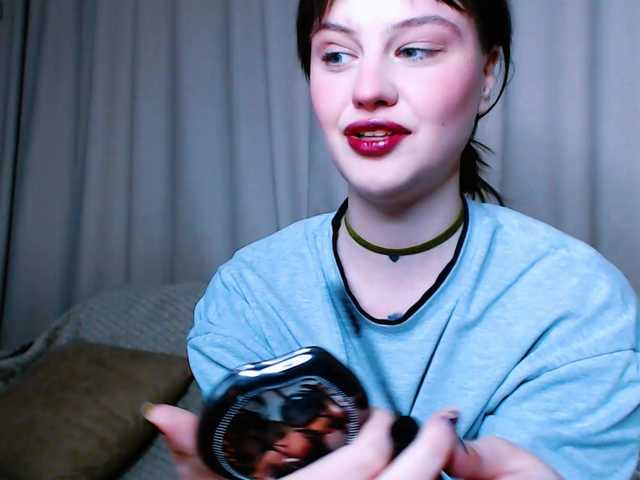 Pizda-Drozda's BongaCams show and profile