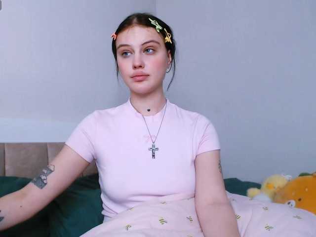 Pizda-Drozda's BongaCams show and profile