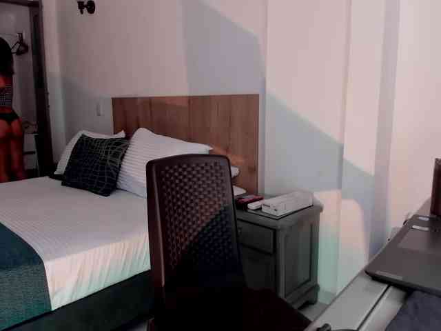 KimSummer webcam