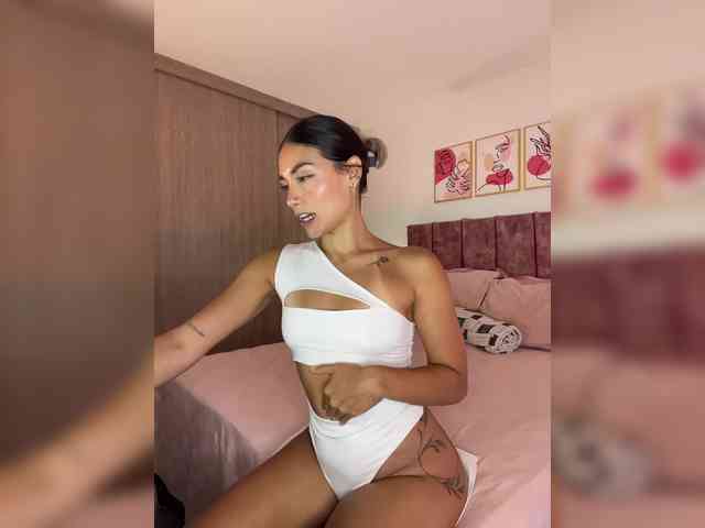 KimSummer webcam