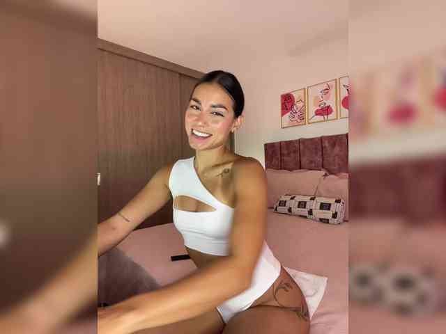 KimSummer webcam