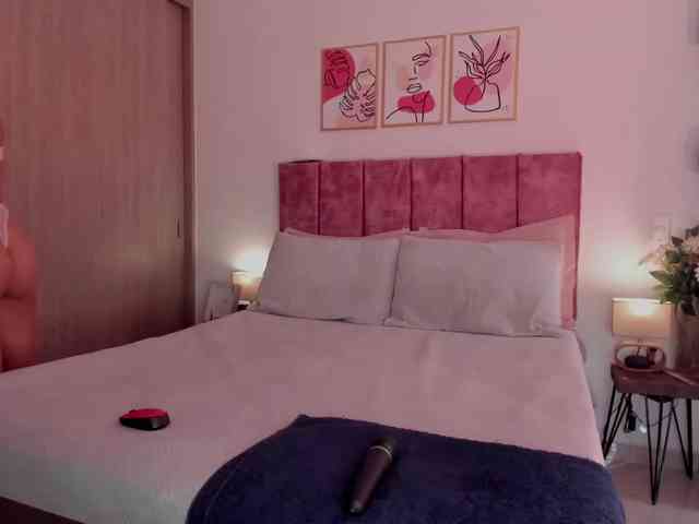 KimSummer webcam