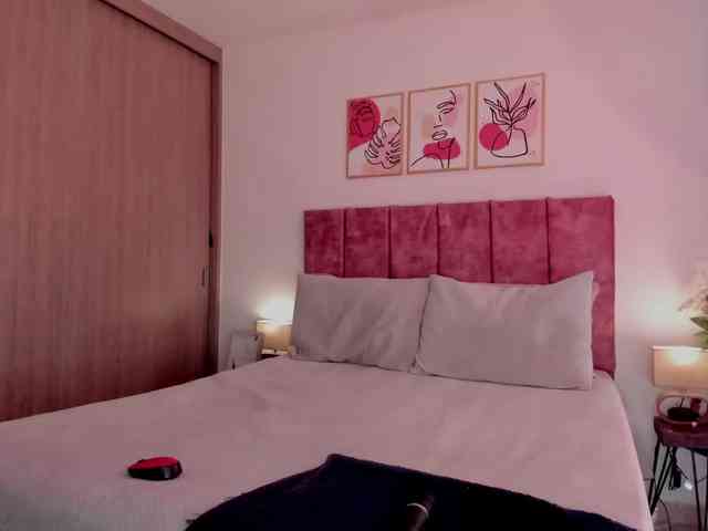 KimSummer webcam