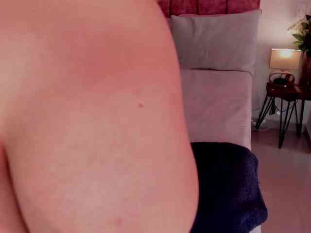 KimSummer webcam